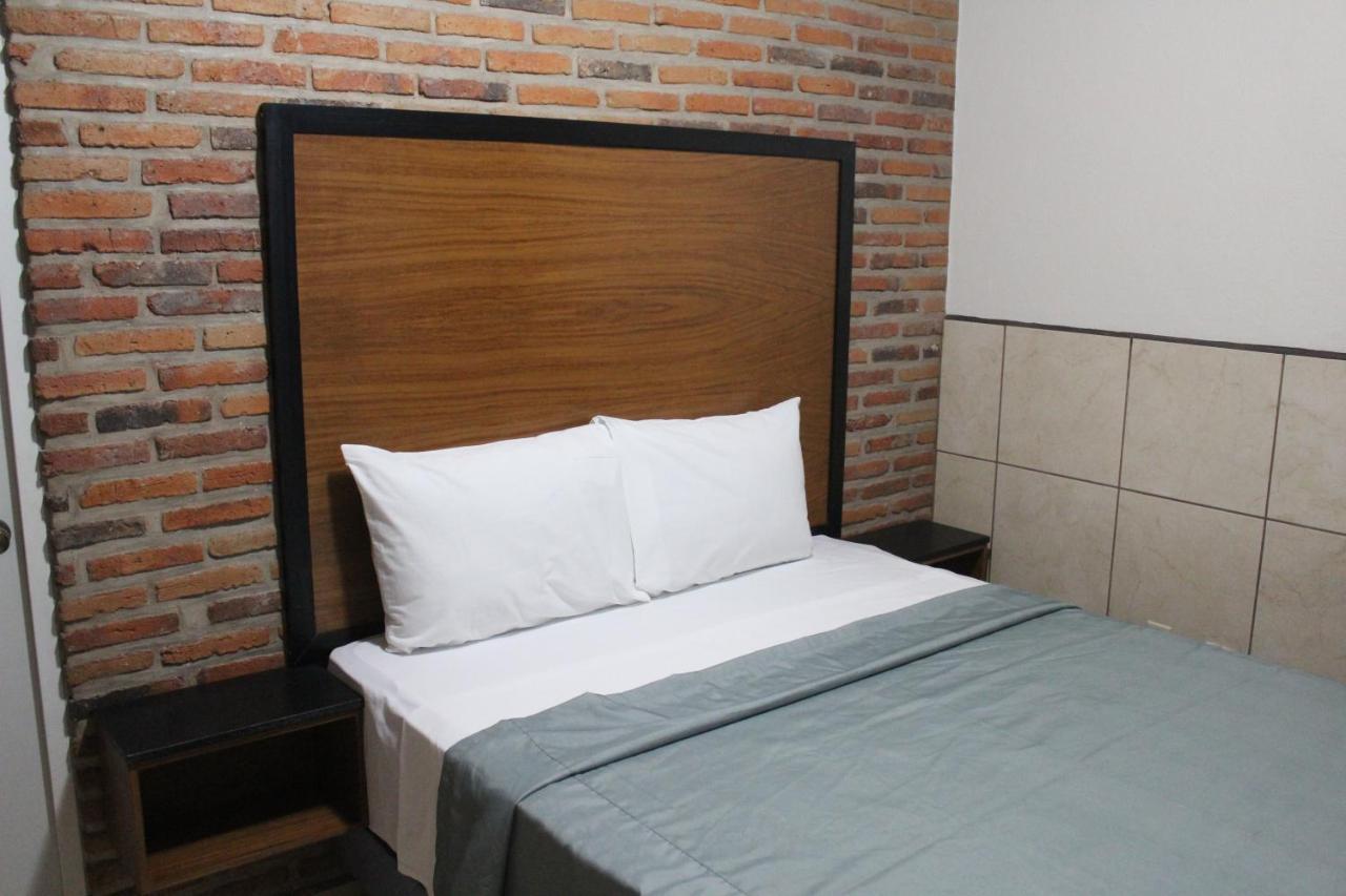 Hotel Hcm Guadalajara Ngoại thất bức ảnh